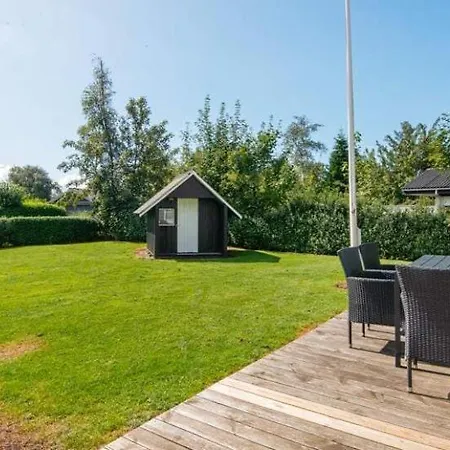House In Skovmose Close To The Water *